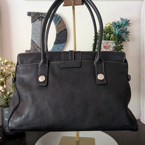 Michael Kors Black Leather Vintage Shoulder Bag - Picture 5 of 16